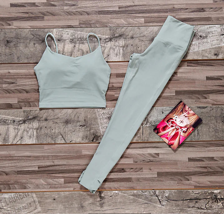 Victoria Women's Yoga Outfit - Slimming 3-Piece Set