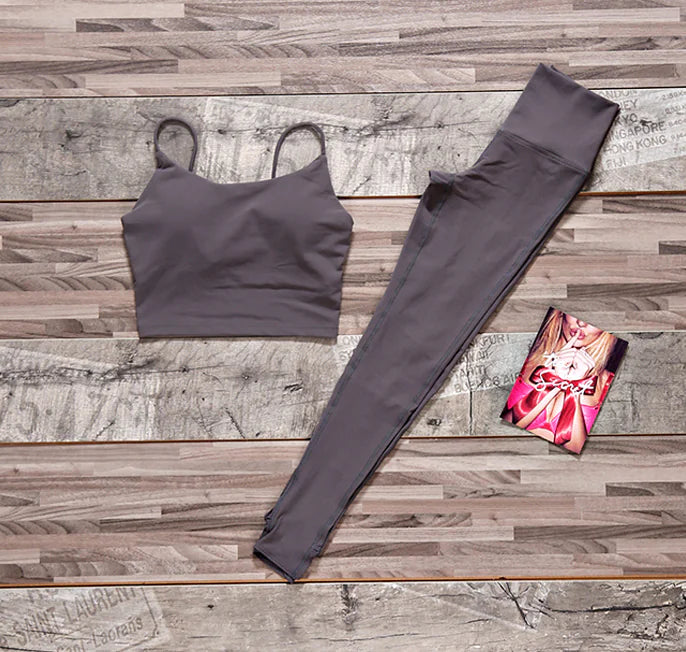 Victoria Women's Yoga Outfit - Slimming 3-Piece Set